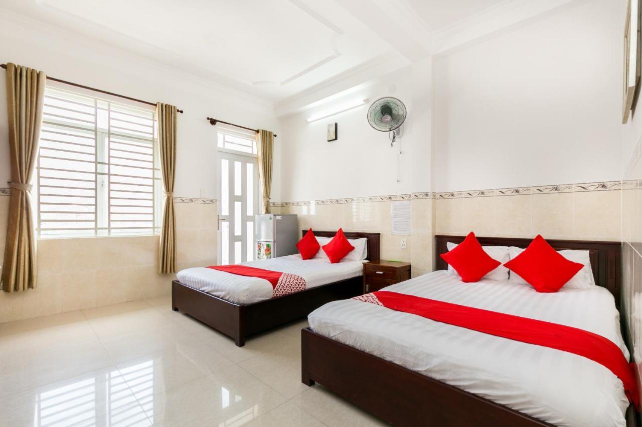 Oyo 372 Vy Ha Hotel Хошимин Экстерьер фото
